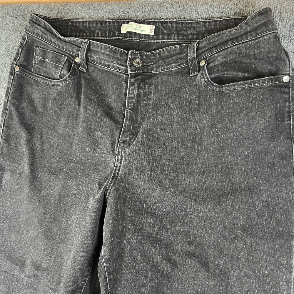 Levi's 580 Boot Cut Women Plus Size 18 Black Faded Stretch Denim‎ Jeans